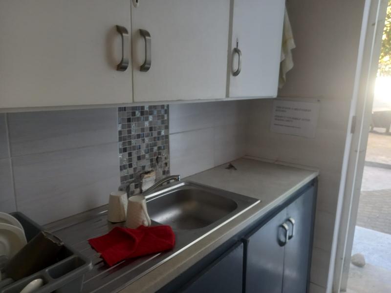 To Let commercial Property for Rent in Port Elizabeth Central Eastern Cape
